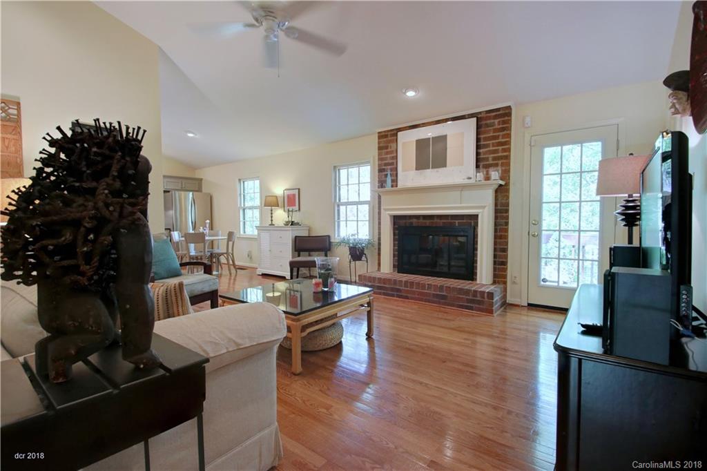 632 Trail Ridge Road Matthews, NC 28105 - Photo 8 of 36