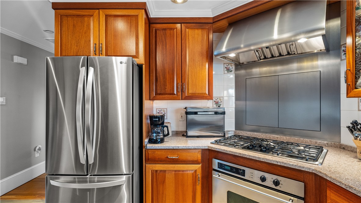 29 Robert Street Tiverton, RI 02878 - Photo 13 of 40