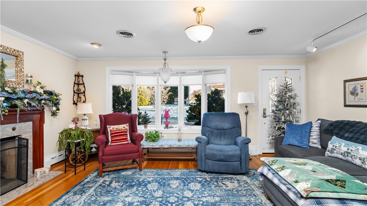 29 Robert Street Tiverton, RI 02878 - Photo 15 of 40