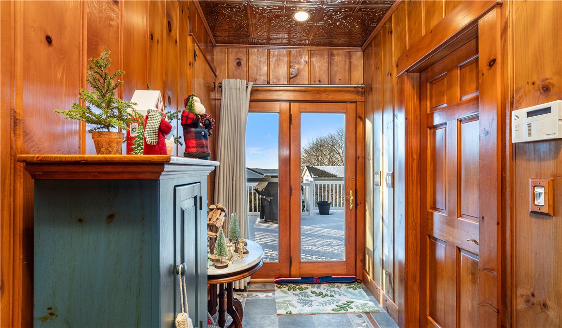 29 Robert Street Tiverton, RI 02878 - Photo 32 of 40