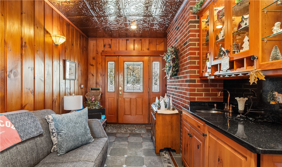 29 Robert Street Tiverton, RI 02878 - Photo 8 of 40