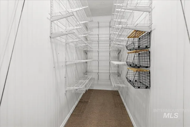 $989,500 | 5611 West Hill Road, Boise, ID 83703