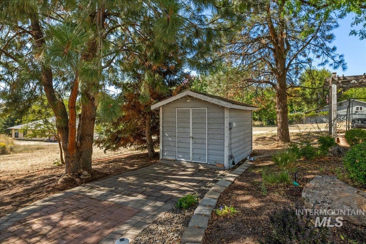 5611 West Hill Road Boise, ID 83703 - Photo 39 of 48 View of shed