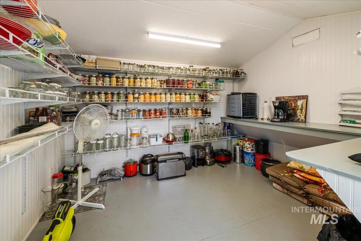 5611 West Hill Road Boise, ID 83703 - Photo 42 of 48 View of storage room