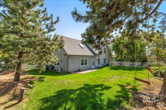 $989,500 | 5611 West Hill Road, Boise, ID 83703