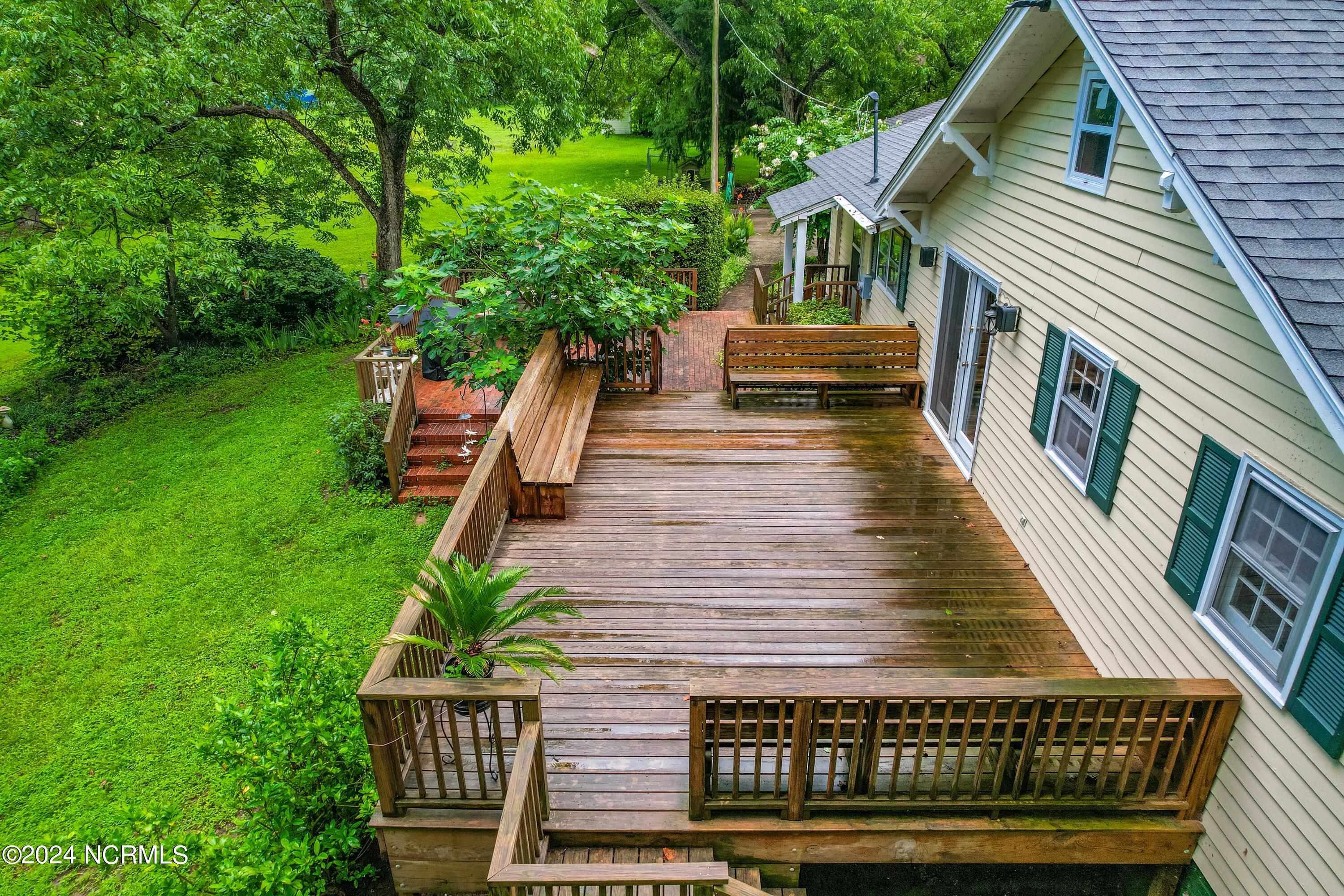 1350 Grady Road Clinton, NC 28328 - Photo 30 of 60 Back Deck
