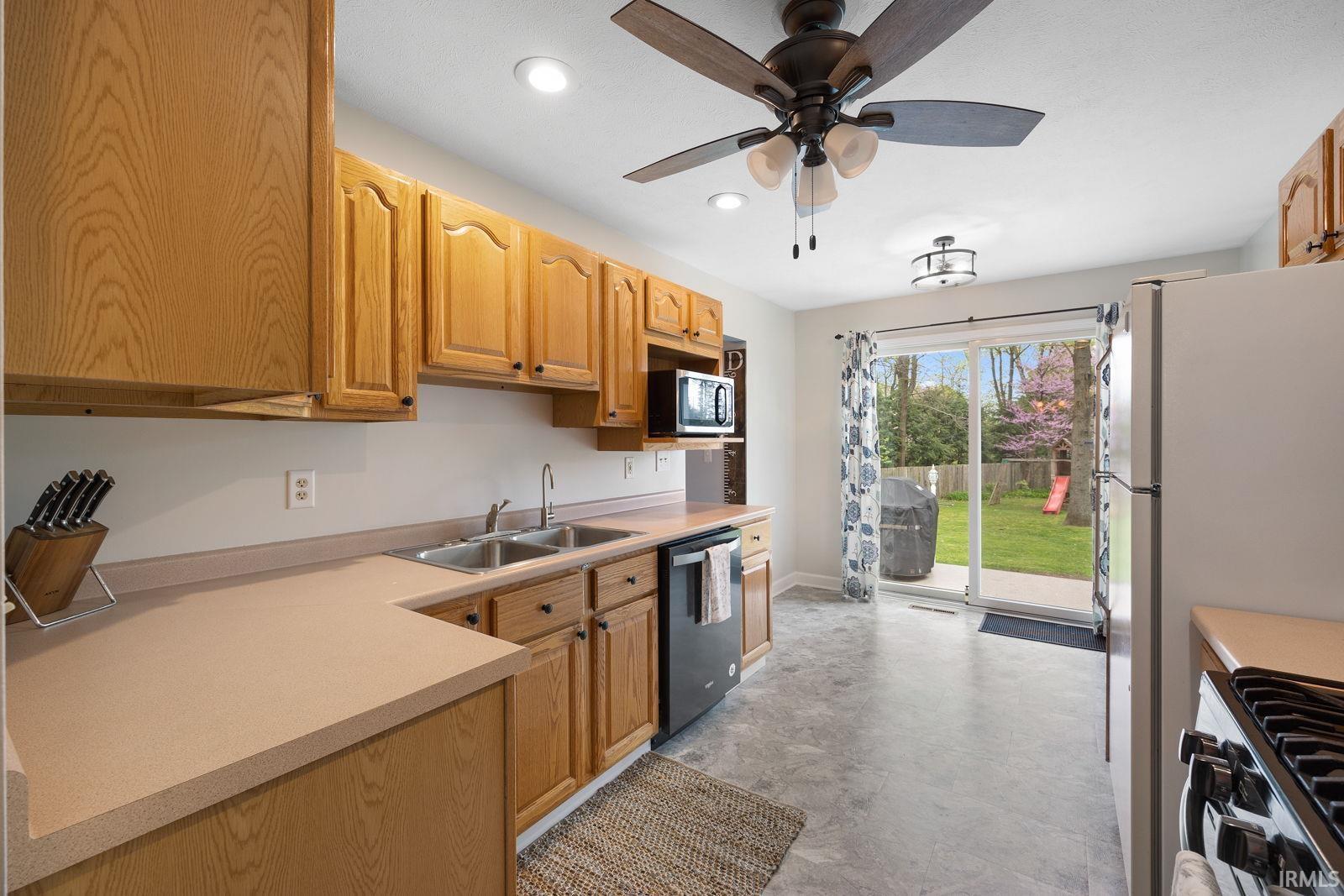 52522 Ruth Street Granger, IN 46530 - Photo 14 of 35 Gallery Image 14