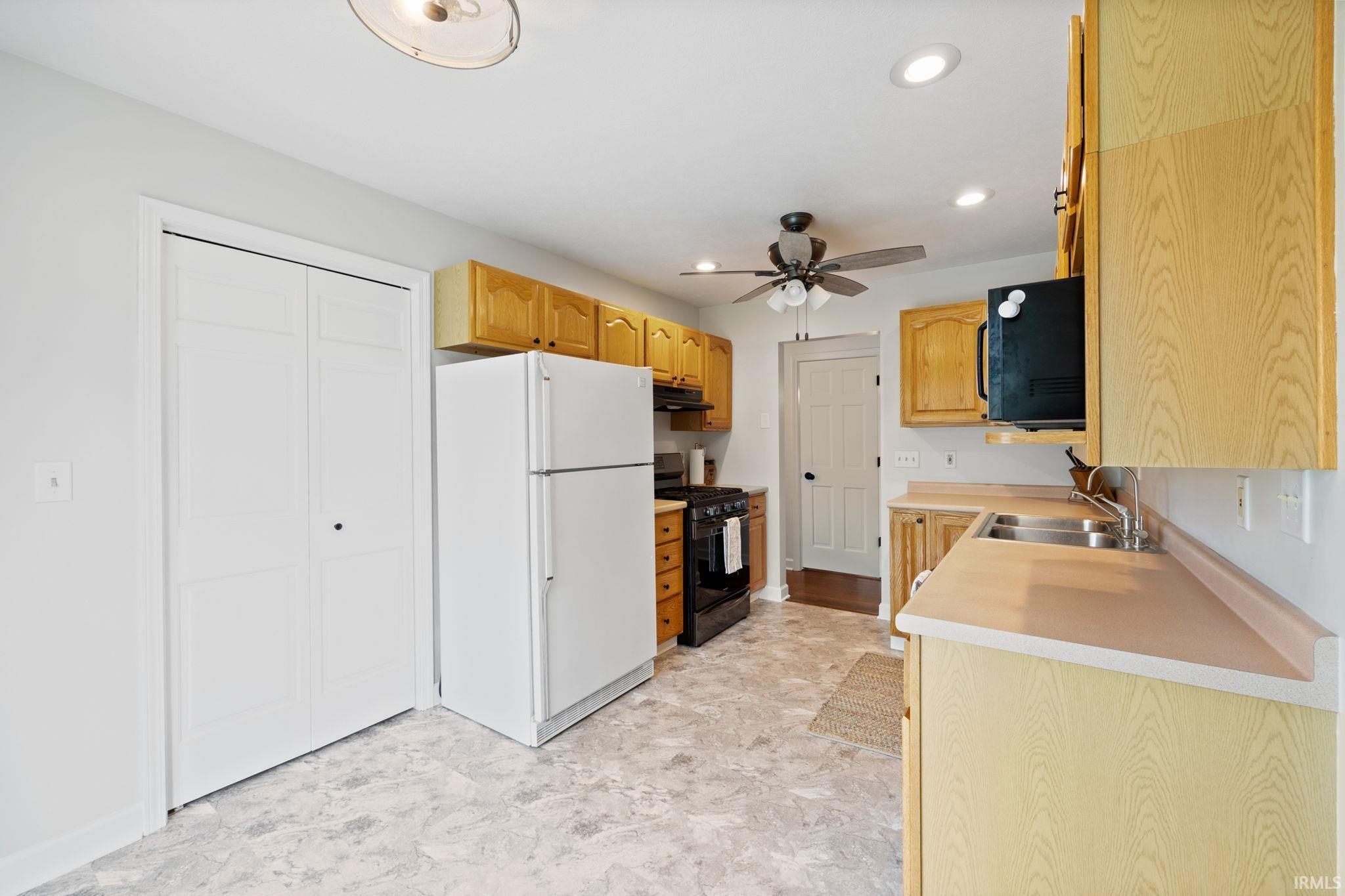 52522 Ruth Street Granger, IN 46530 - Photo 17 of 35 Gallery Image 17