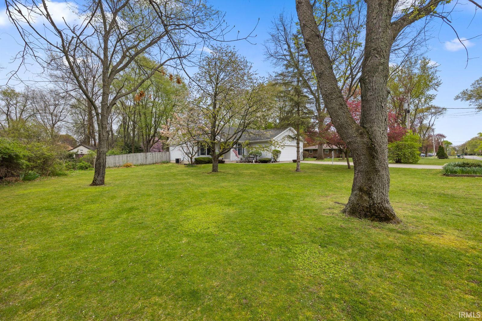 52522 Ruth Street Granger, IN 46530 - Photo 4 of 35 Gallery Image 4