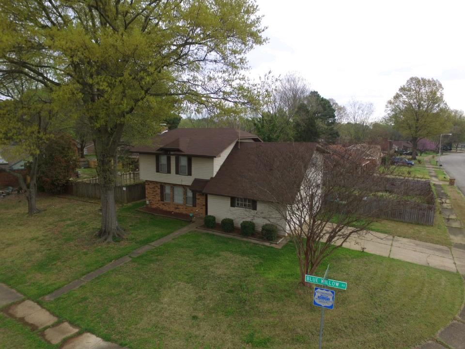 4596 Blue Willow Road Memphis, TN 38141 - Photo 3 of 25
