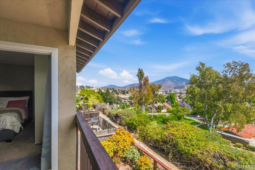 3047 Highlands Boulevard Spring Valley, CA 91977 - Photo 28 of 39 a view of a balcony with an outdoor seating