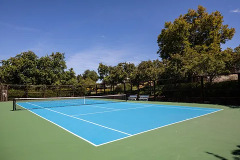 a view of a tennis court
