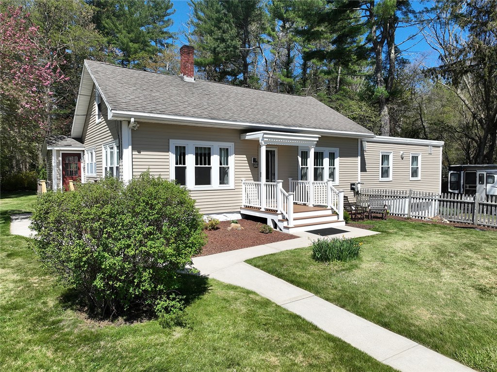 802 Round Top Road Burrillville, RI 02830 - Photo 1 of 45
