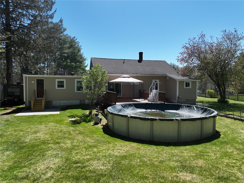 802 Round Top Road Burrillville, RI 02830 - Photo 2 of 45