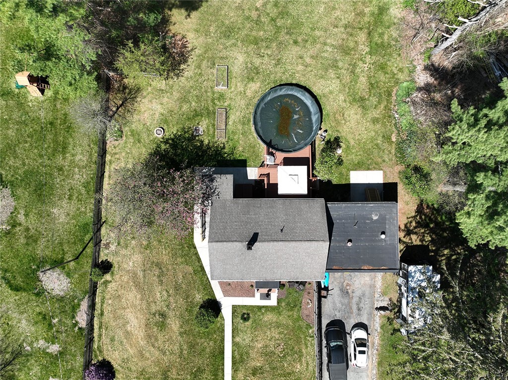 802 Round Top Road Burrillville, RI 02830 - Photo 3 of 45