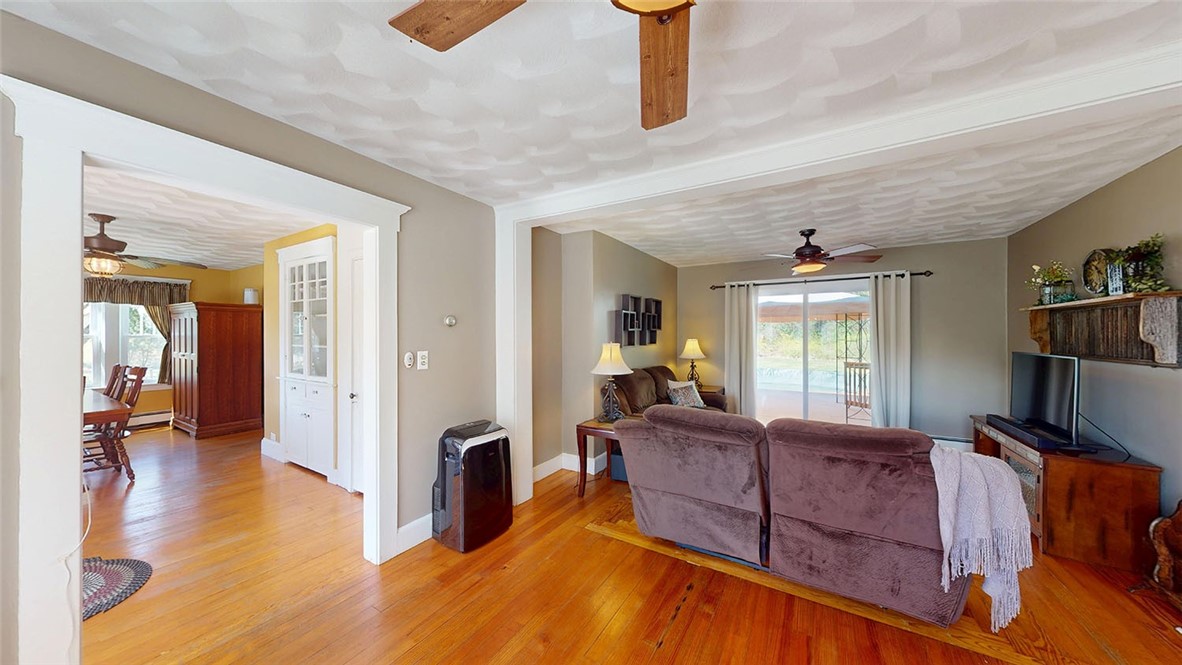 802 Round Top Road Burrillville, RI 02830 - Photo 5 of 45