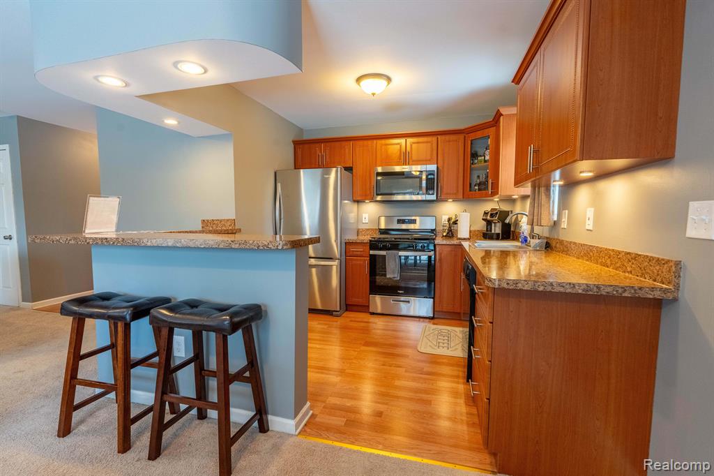 21116 Middlebelt Road Farmington Hills, MI 48336 - Photo 11 of 43