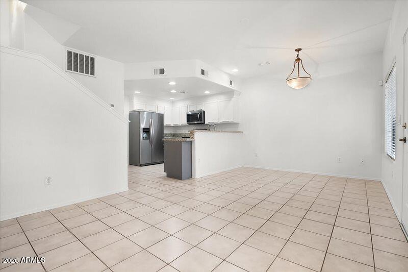 3150 East Beardsley Road, Unit 1079 Phoenix, AZ 85050 - Photo 16 of 33 18-Living Room