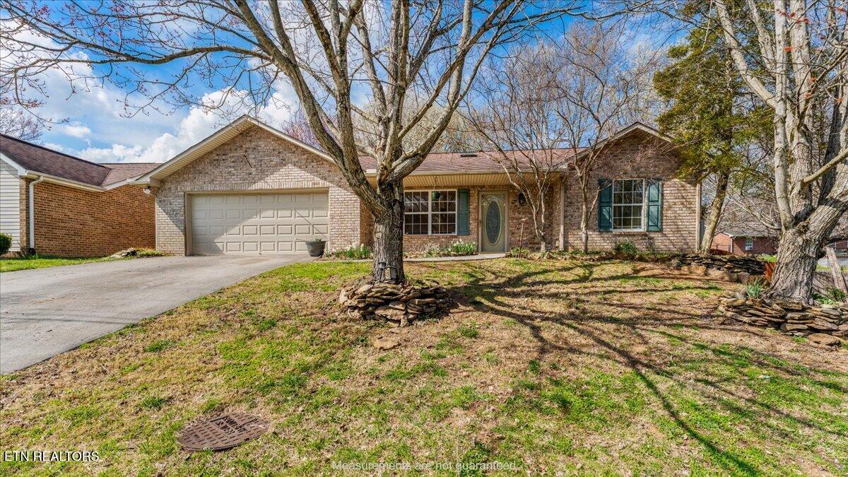 7133 Alice Springs Lane Corryton, TN 37721 - Photo 1 of 29 01-Exterior