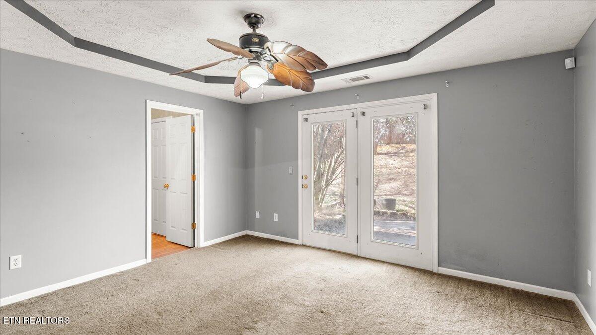 7133 Alice Springs Lane Corryton, TN 37721 - Photo 11 of 29 10-Primary Bedroom