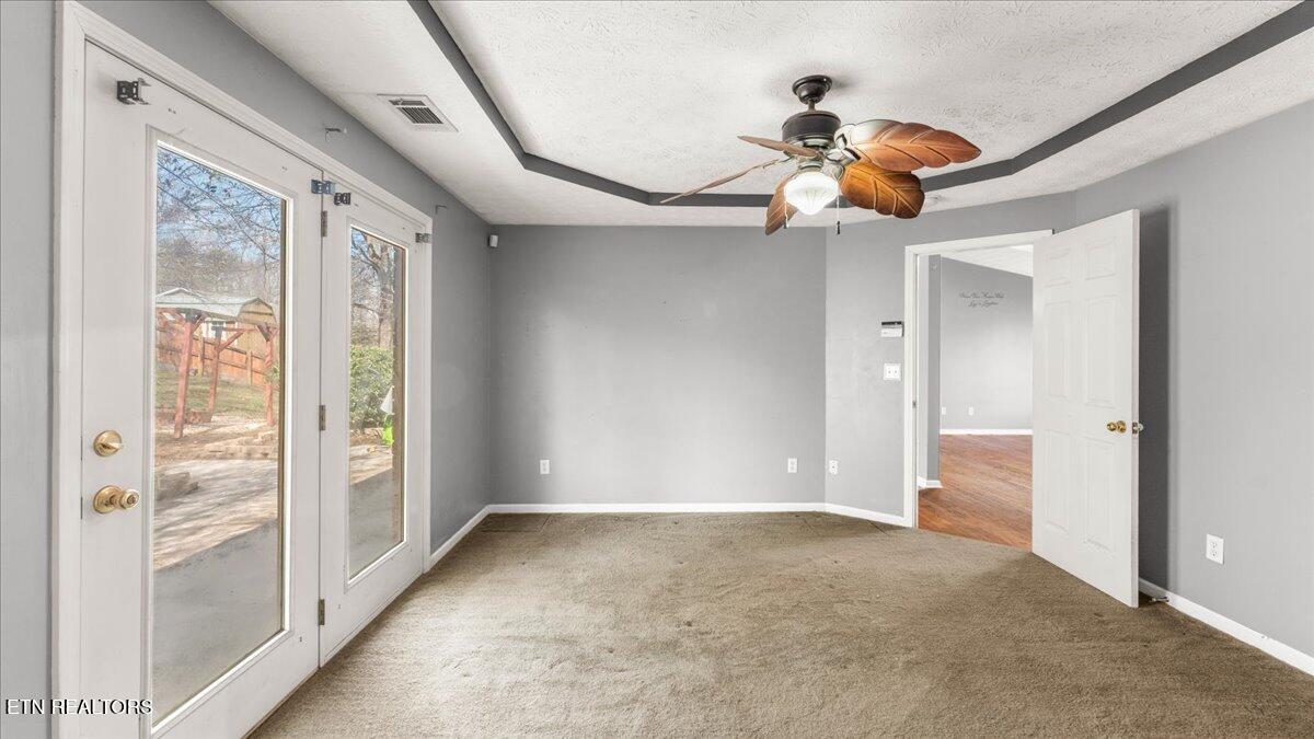 7133 Alice Springs Lane Corryton, TN 37721 - Photo 12 of 29 11-Primary Bedroom