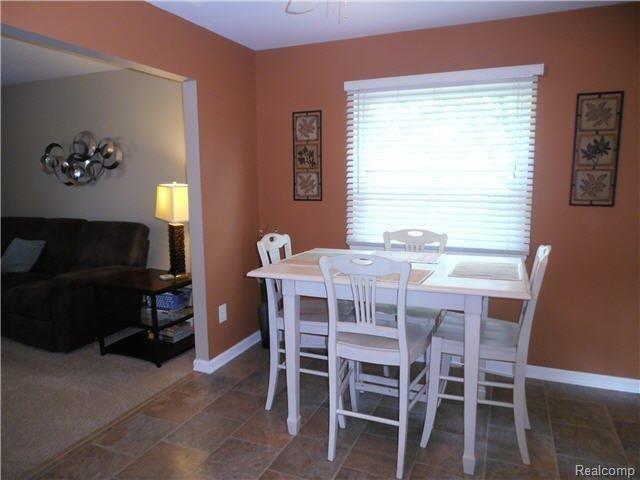 21645 Hall Road Trenton, MI 48183 - Photo 8 of 18 Lovely din area w/Pergo-style fl