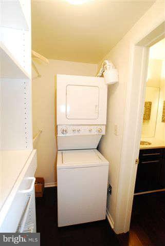 120 Cross Keys Road, Unit R120F Baltimore, MD 21210 - Photo 14 of 17 a utility room with dryer and washer