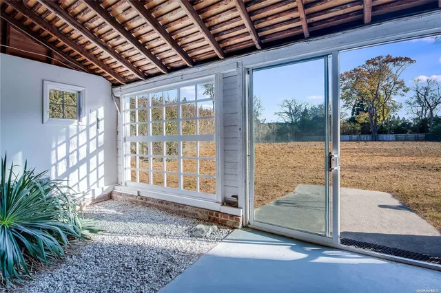 $3,370,000 | 88 Pantigo Road, East Hampton, NY 11937