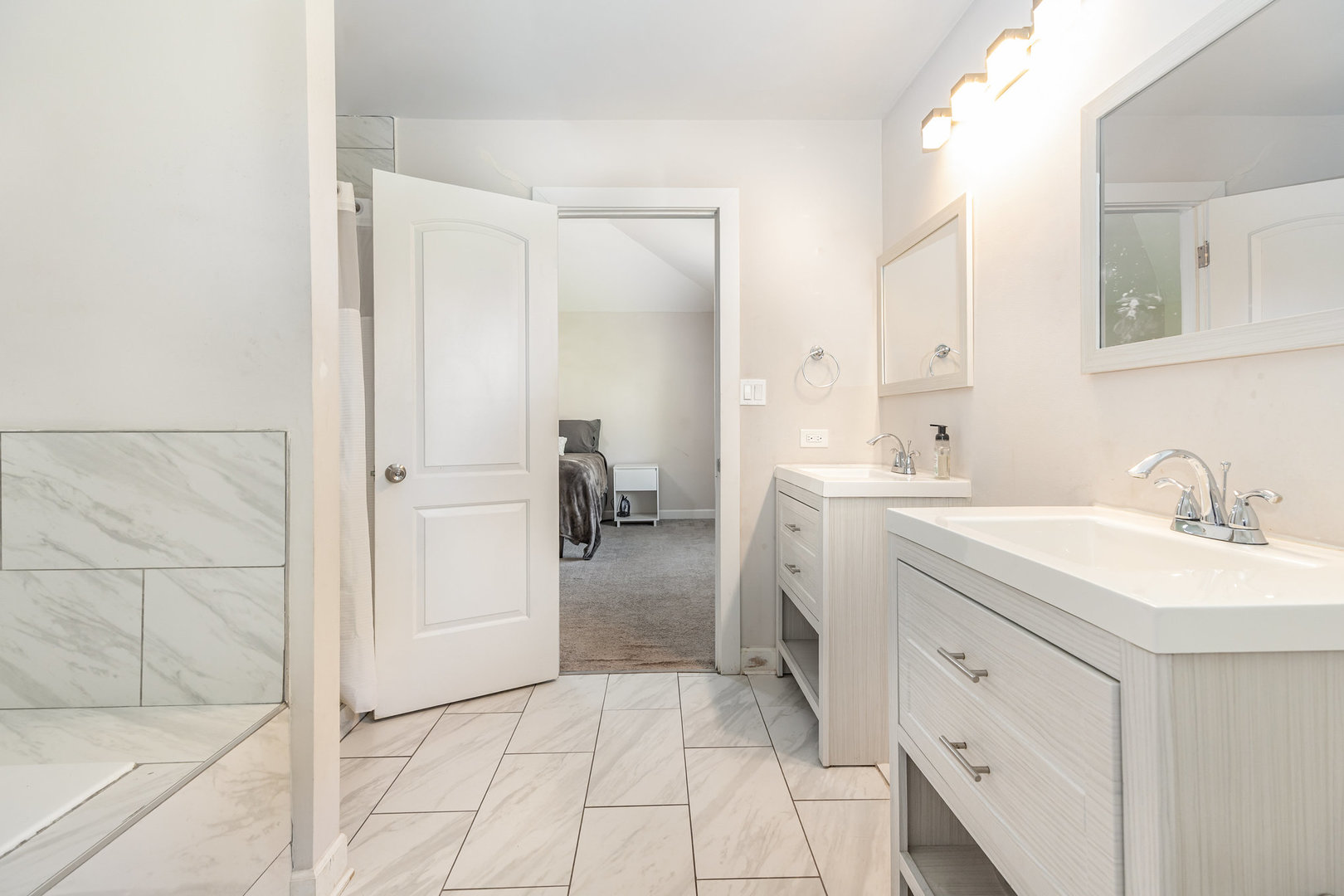 16314 Homan Avenue Markham, IL 60428 - Photo 21 of 32 a bathroom with a sink and a mirror