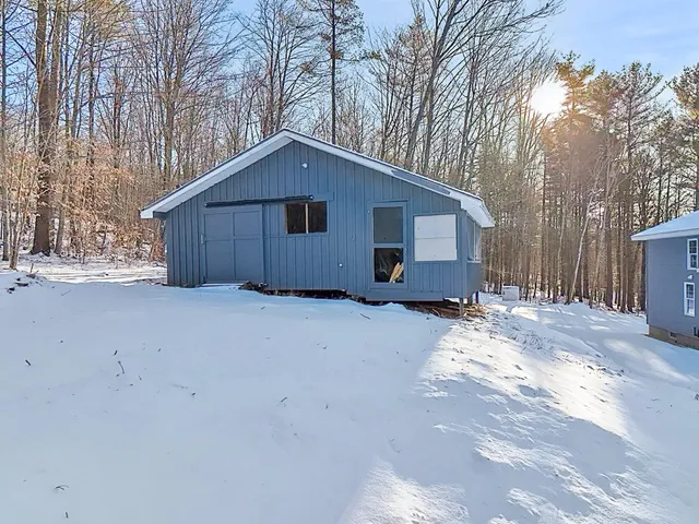 $277,000 | 21 Coolidge Road, Dixfield, ME 04224