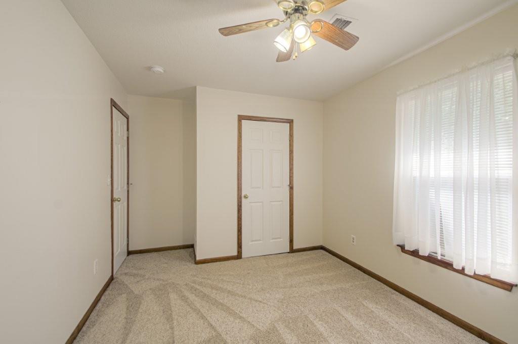 603 Southwest Creek Ridge Drive . Grain Valley, MO 64029 - Photo 16 of 26 Gallery Image 16