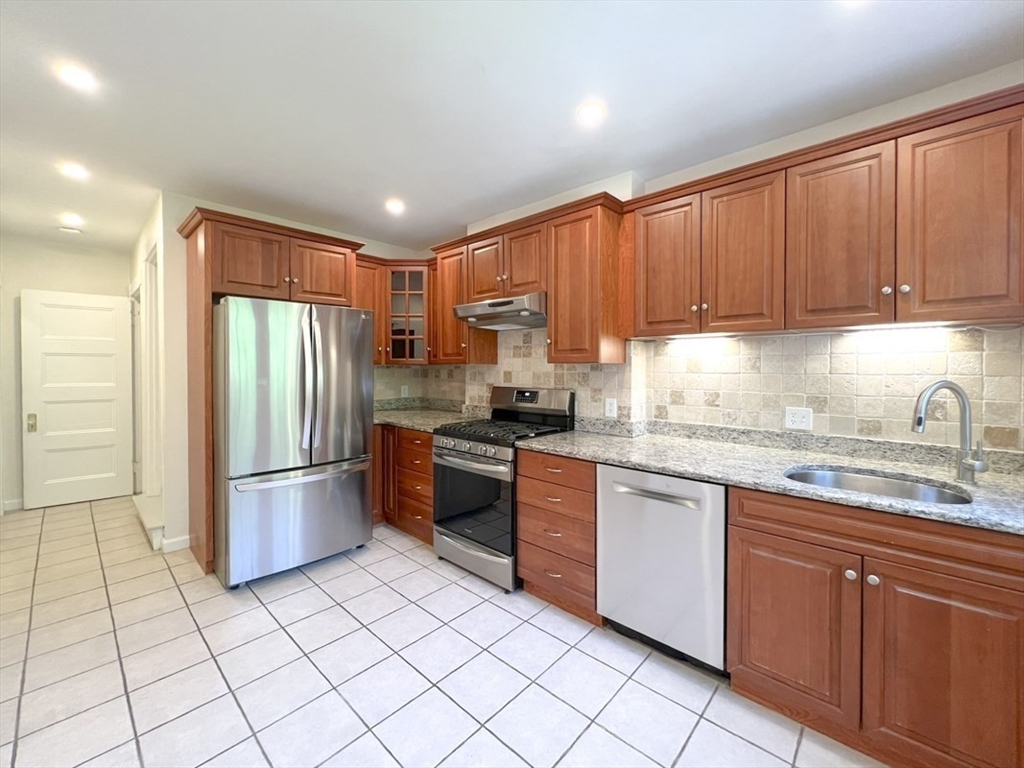 79 Jason Street, Unit 79 Arlington, MA 02476 - Photo 15 of 37