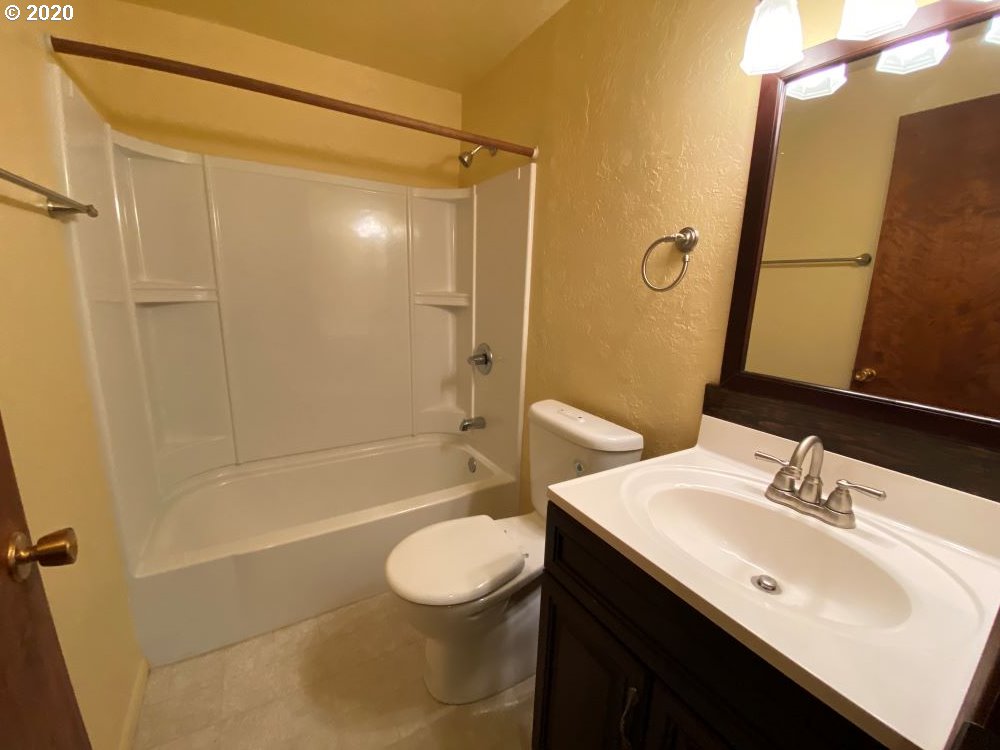 923 7th Street Florence, OR 97439 - Photo 14 of 22 Gallery Image 14