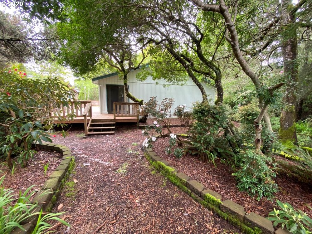 923 7th Street Florence, OR 97439 - Photo 19 of 22 Gallery Image 19
