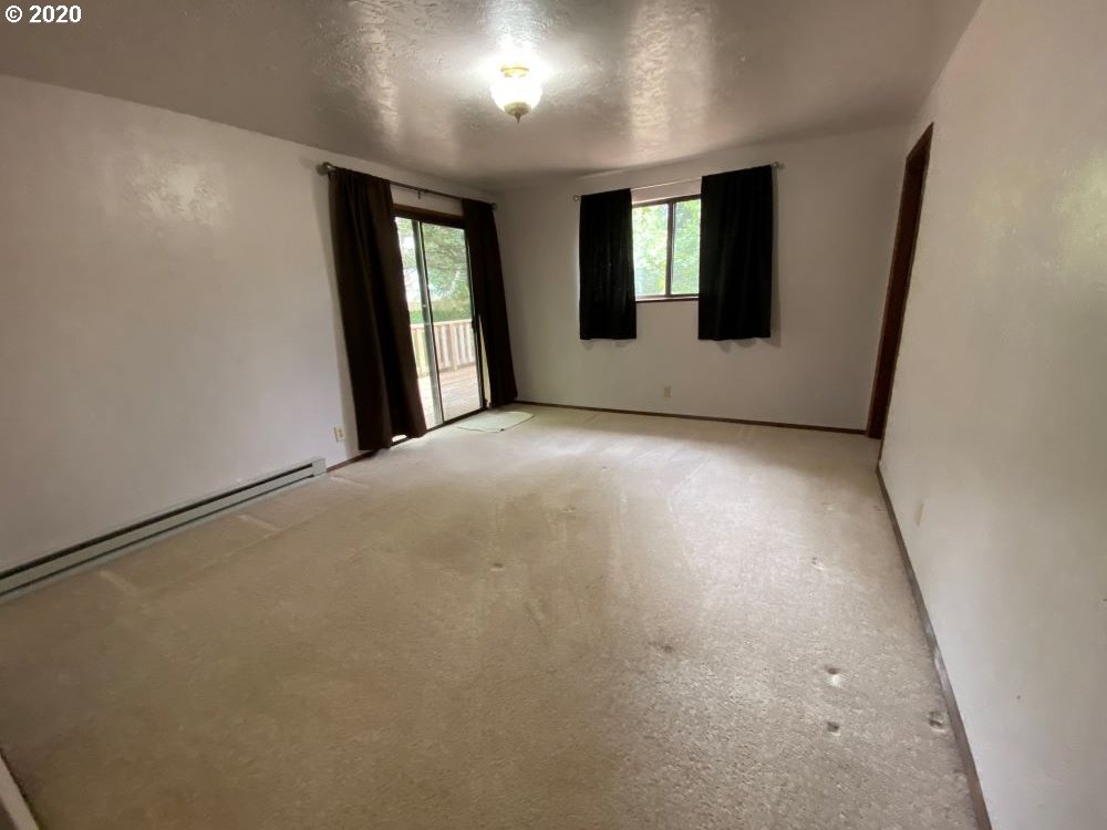923 7th Street Florence, OR 97439 - Photo 10 of 22 Gallery Image 10