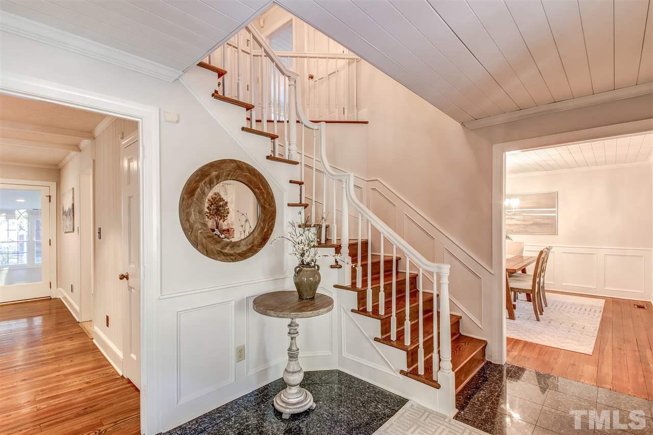 607 Queensferry Road Cary, NC 27511 - Photo 4 of 30