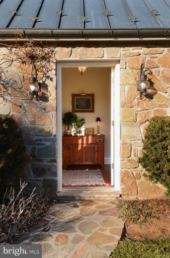 1727 Western Run Road Cockeysville, MD 21030 - Photo 5 of 30 Entrace to Stone Guest House