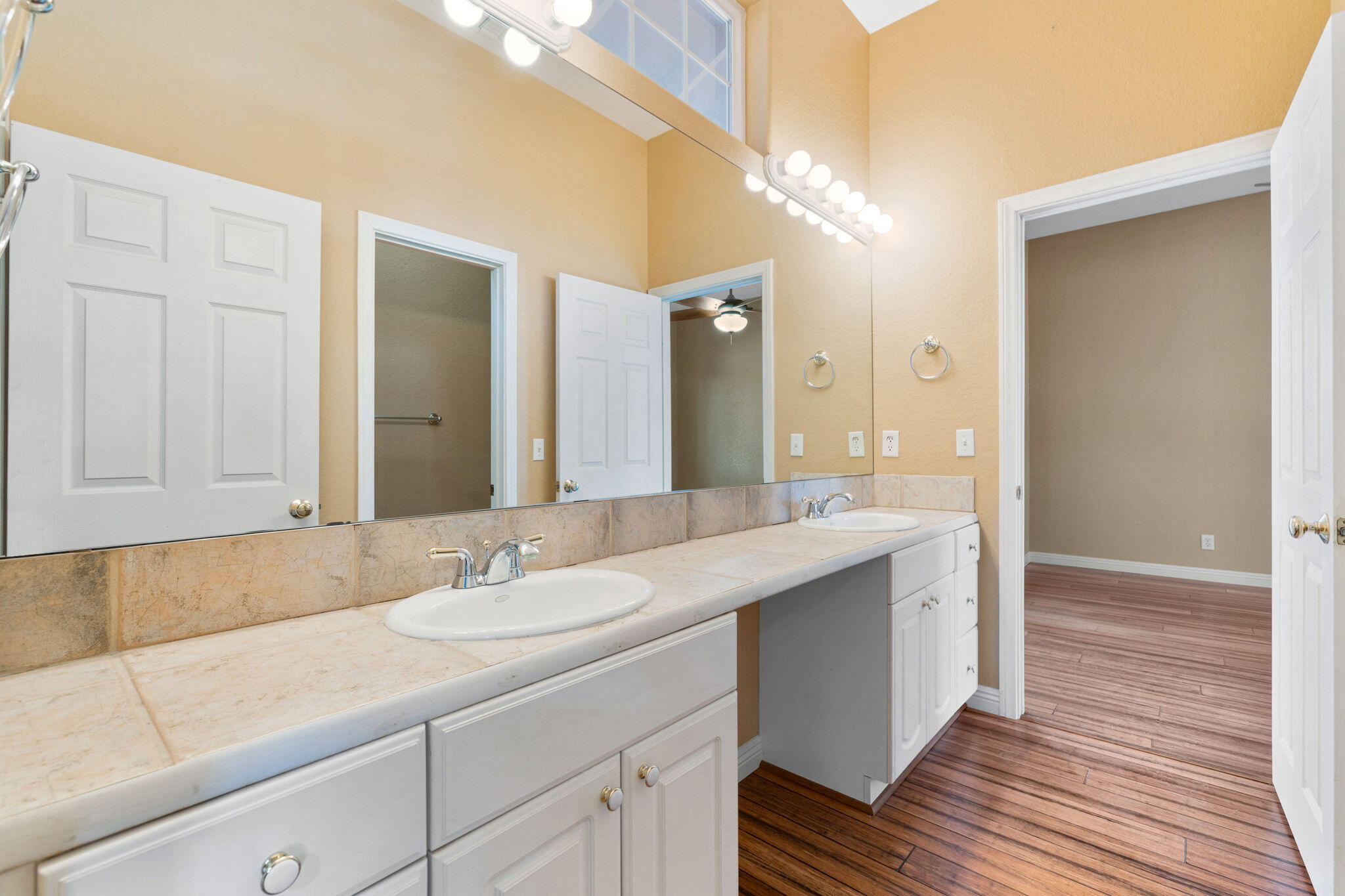 48755 Southview Place Indio, CA 92201 - Photo 40 of 55 a bathroom with a sink and a mirror