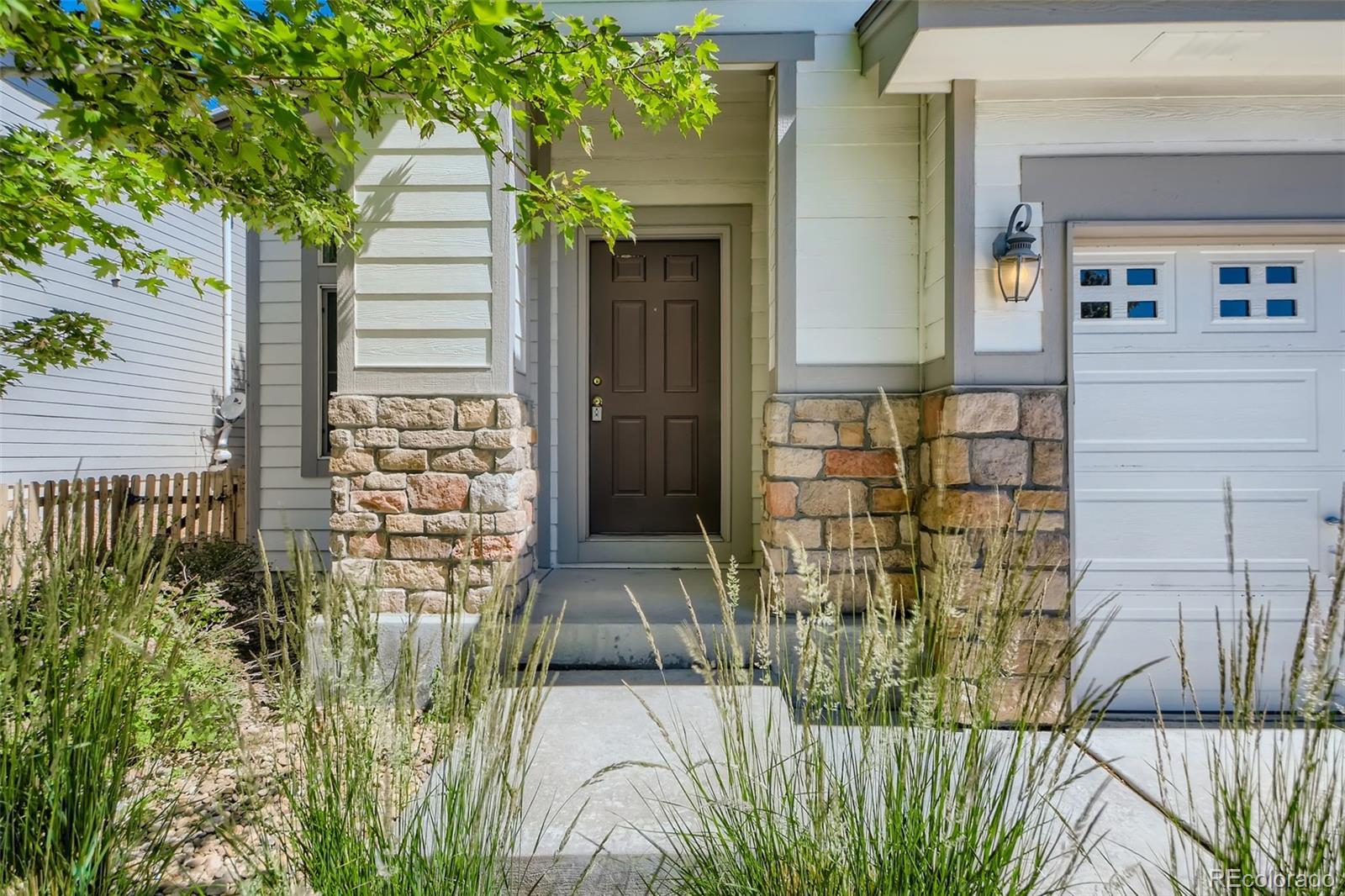10681 Cherrybrook Circle Highlands Ranch, CO 80126 - Photo 3 of 27