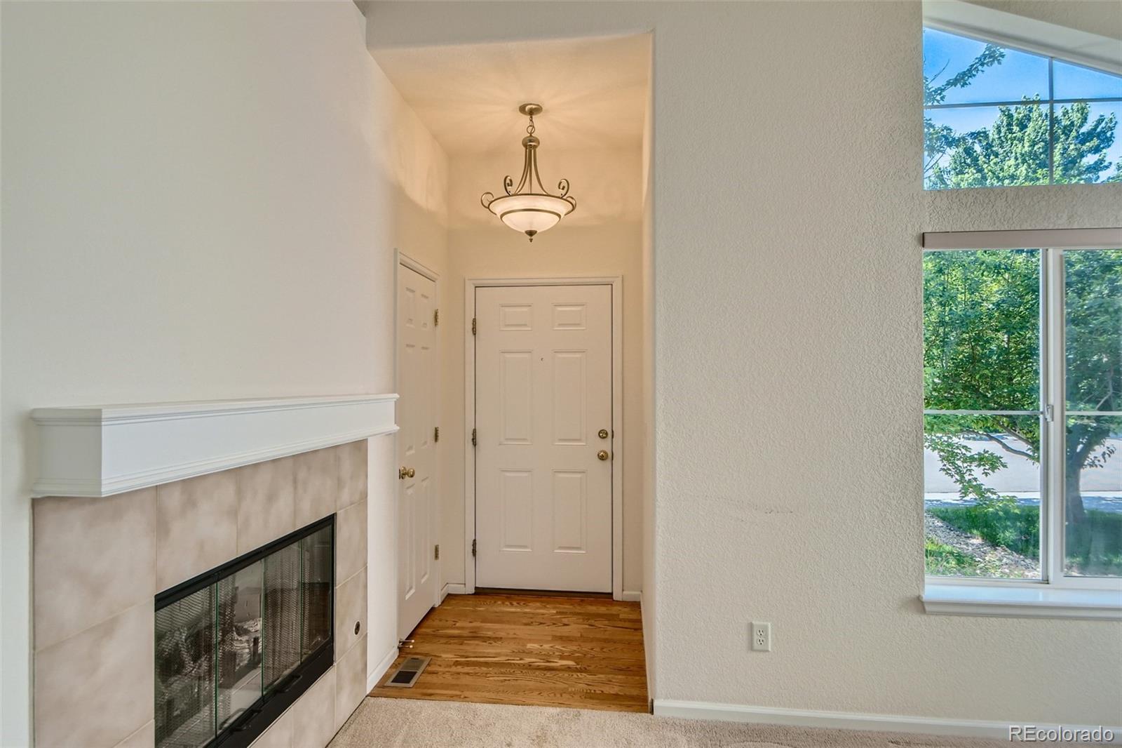 10681 Cherrybrook Circle Highlands Ranch, CO 80126 - Photo 4 of 27