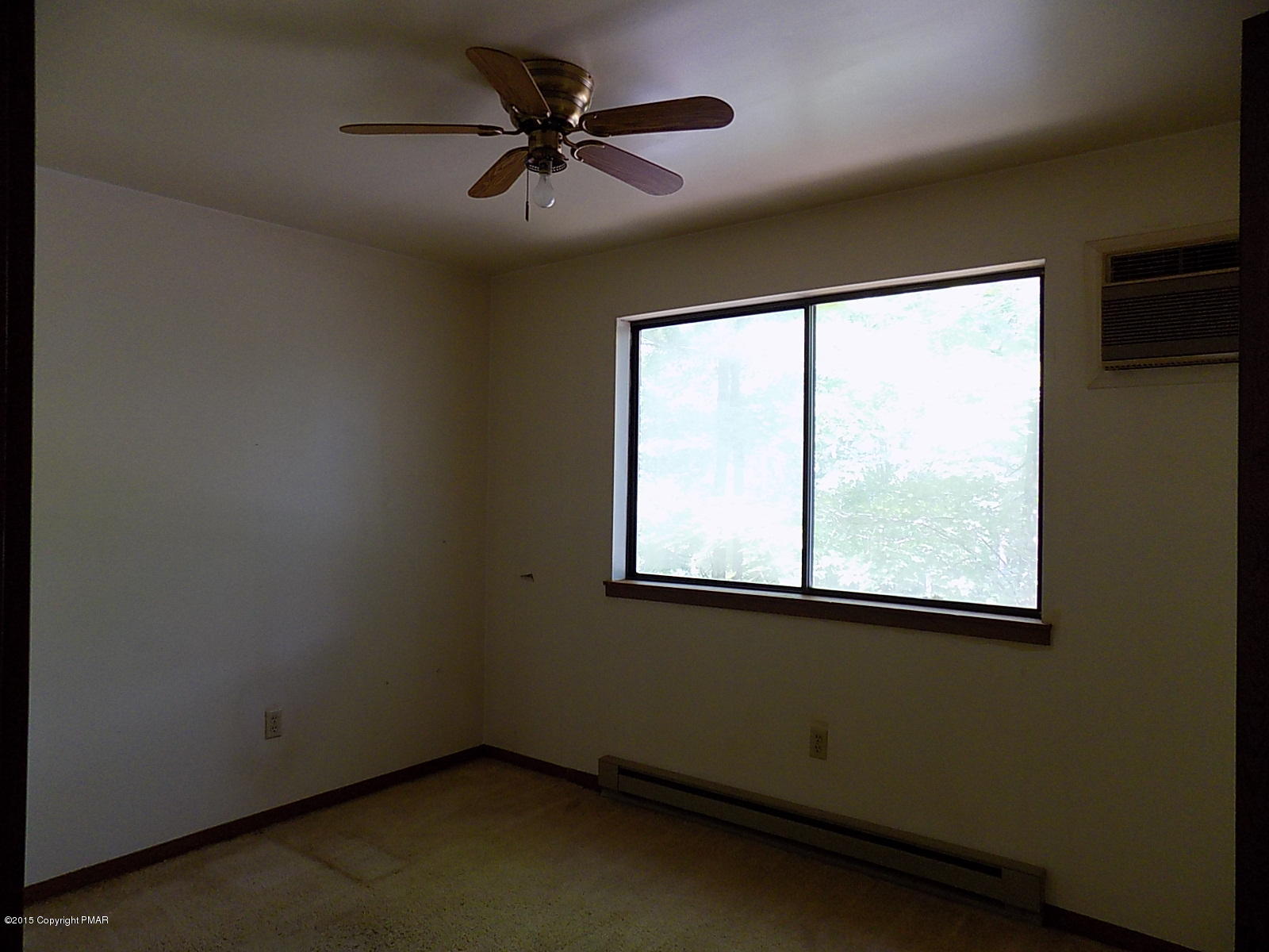 233 Sedburgh Court Bushkill, PA 18324 - Photo 11 of 15 DSCN2321