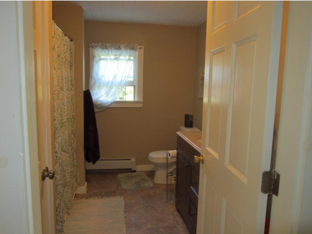 47 Garney Road Brookfield, NH 03872 - Photo 11 of 26
