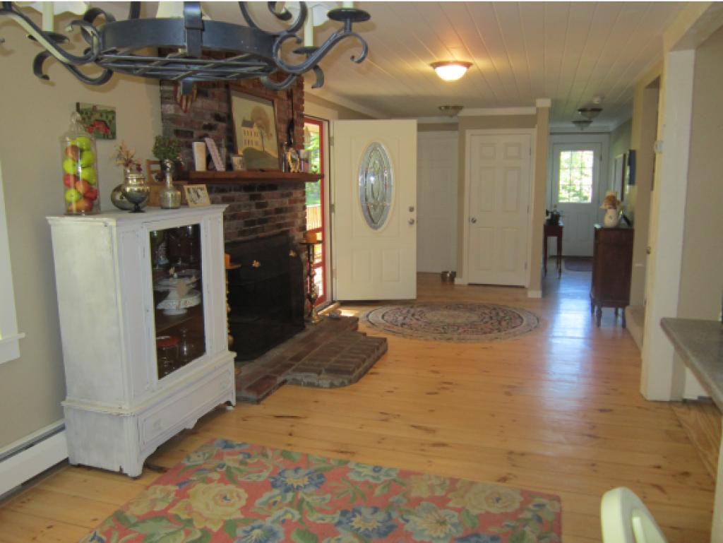 47 Garney Road Brookfield, NH 03872 - Photo 15 of 26