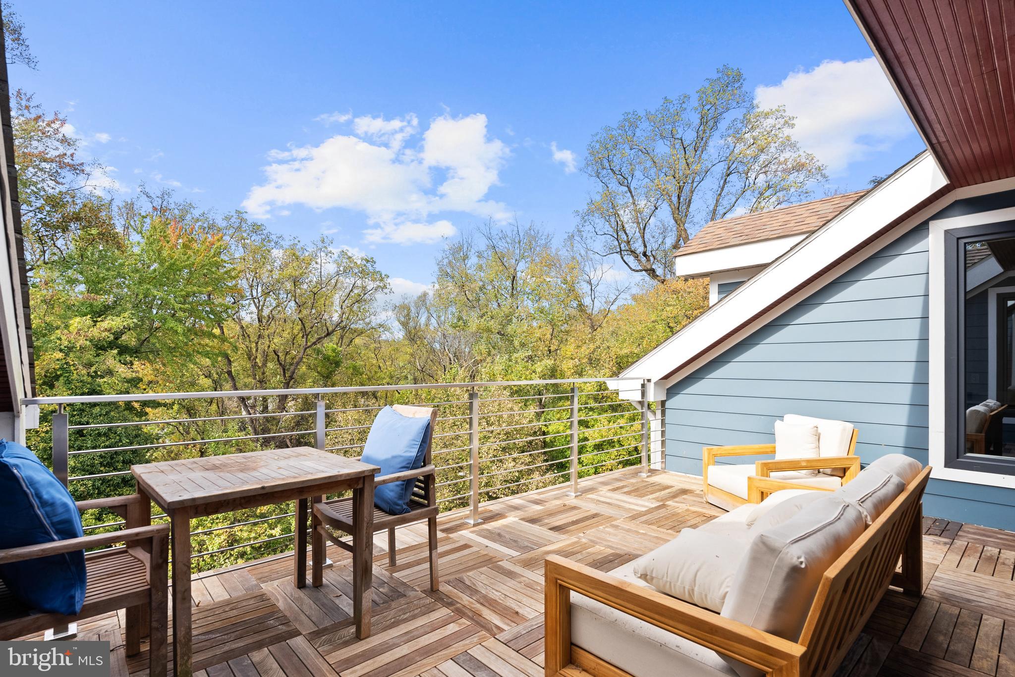 5152 Linnean Terrace Northwest Washington, DC 20008 - Photo 28 of 39 a view of sitting area with furniture