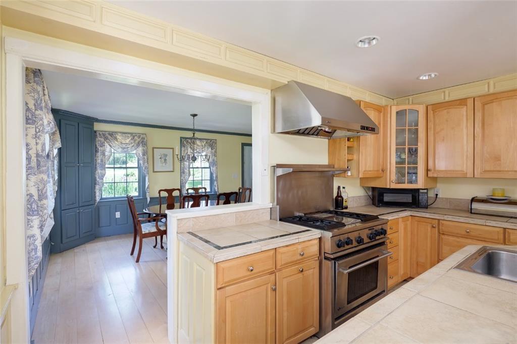 97 B Old Dennett Road, Unit B Kittery, ME 03904 - Photo 13 of 27 Photo