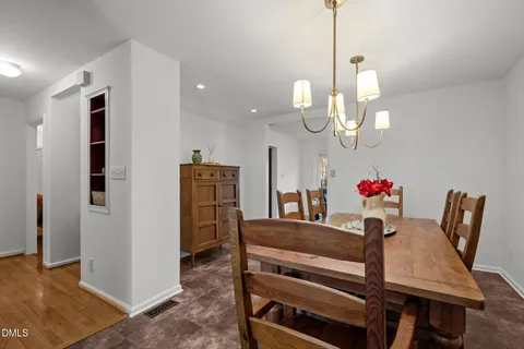 $715,000 | 1003 Tallyho Trail, Chapel Hill, NC 27516