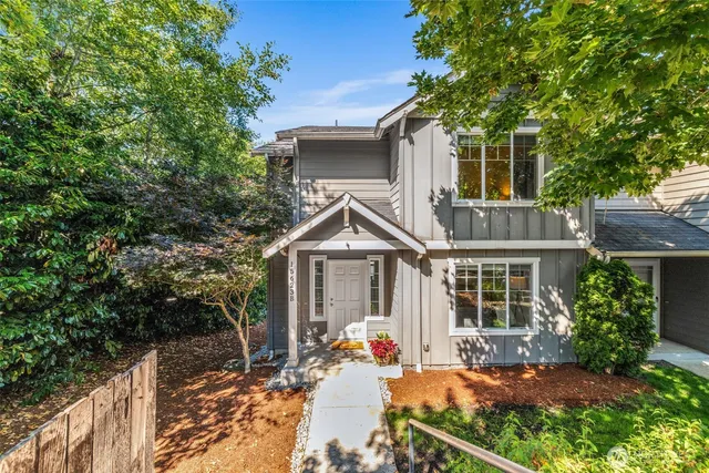 $620,000 | 15623 44 Place West, Unit B, Lynnwood, WA 98087