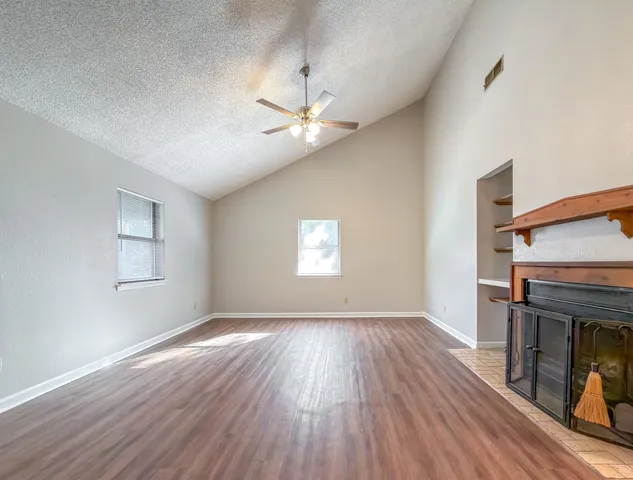 $1,250 | 1556 Twin Lakes Circle, Tallahassee, FL 32311