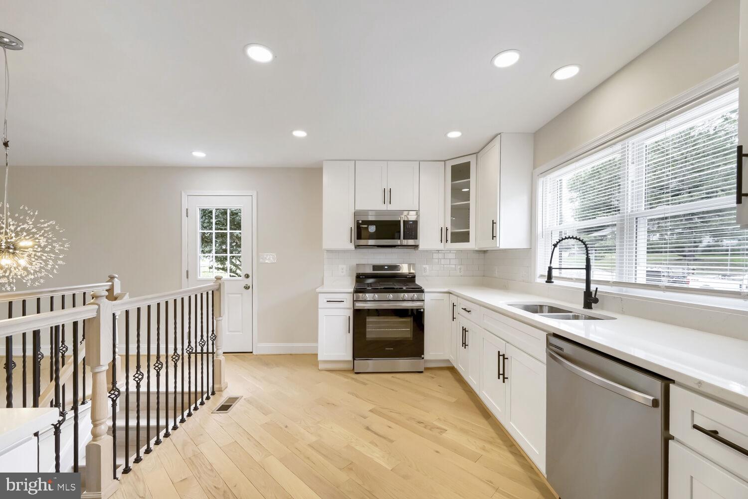 113 Danbury Road Reisterstown, MD 21136 - Photo 12 of 28 Kitchen