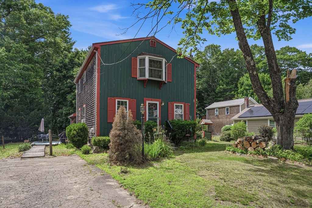 20 Baker Street Hanson, MA 02341 - Photo 1 of 41